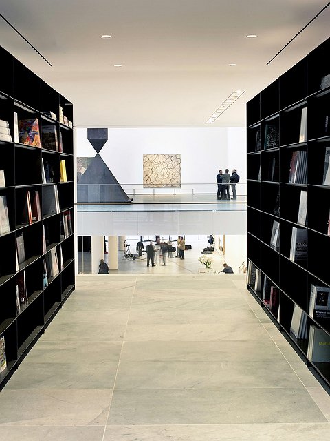 Moma store 2